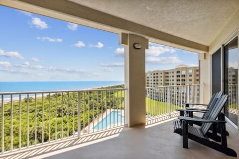 Breathtaking 6th-floor ocean views from the top level. Relax on your private, covered balcony and take in the beautiful beach scenery.