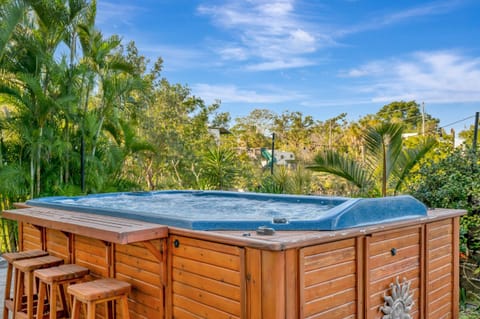 Waterfront hot tub for sunset soaks and stargazing nights
