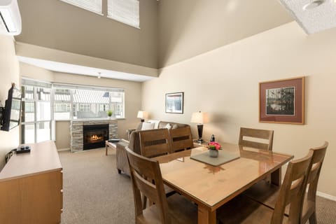 High vaulted ceilings and open plan
