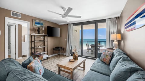 Lei Lani 505T - Bright living area with stunning Gulf views and plenty of natural light.