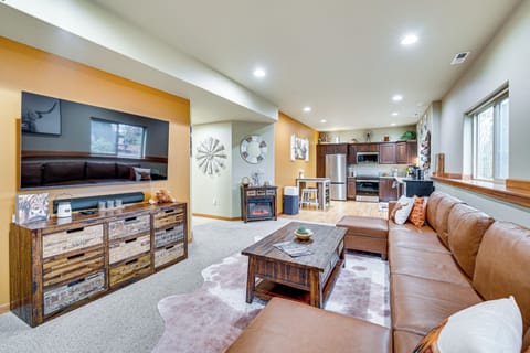 Apartment (2 Bedrooms) | Front of property
