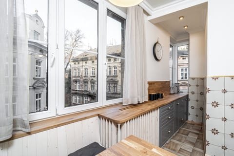 Studio | Private kitchen | Coffee/tea maker, electric kettle