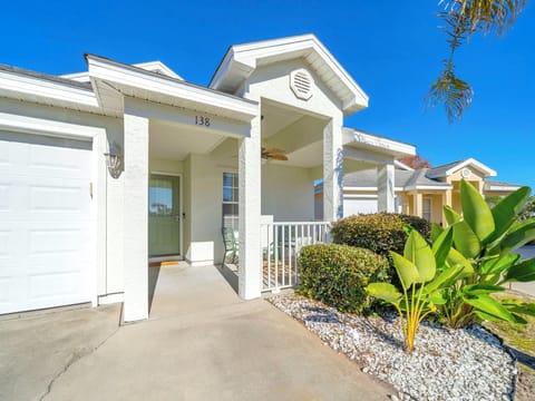 Welcome to Barefoot Villa!