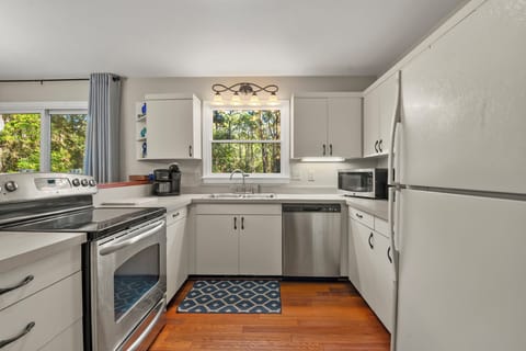 MNT155: Cottage on the Hill | Main Level Kitchen