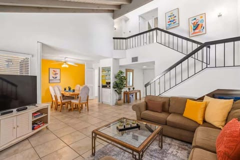 House, 3 Bedrooms, Pool Access | Living area | 43-inch flat-screen TV with cable channels, fireplace