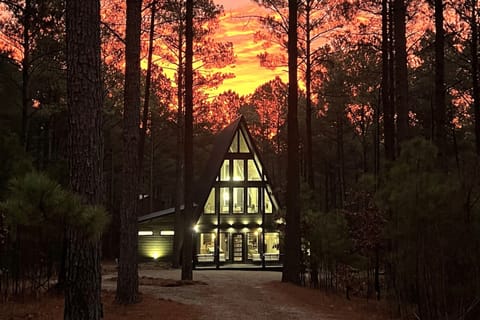 Honey I'm Home Cabin - Sunrise