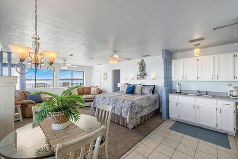 Look at those King bed Views!