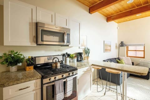 You’ll find all the dinnerware, cups, glasses and utensils you need