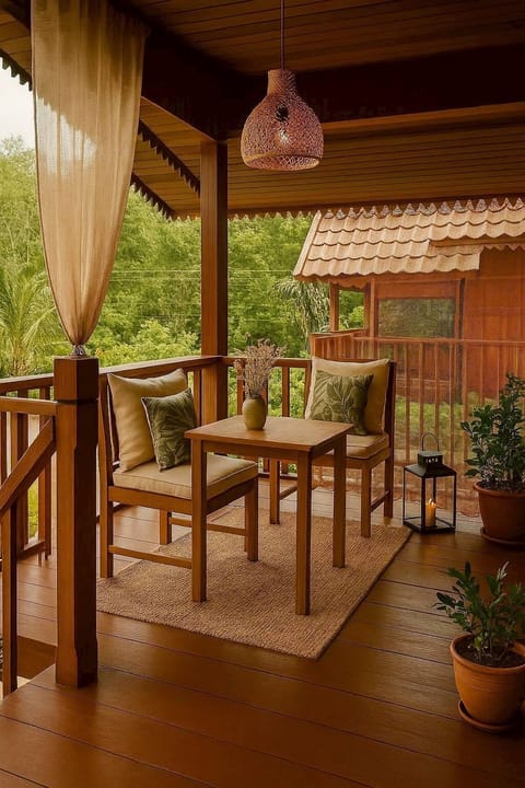 Classic Bungalow, Park View | Terrace/patio