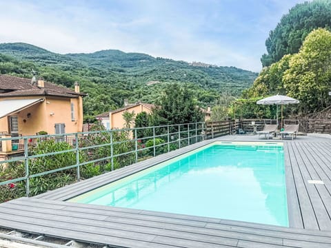 Swimming Pool, Composite Material, Resort, Leisure, Outdoor Furniture, Eco Hotel, Fence, Deck, Steel, Hotel