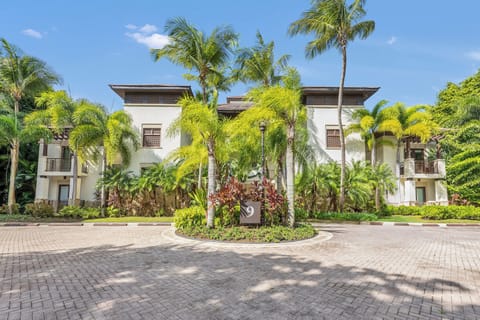 Front View, Building 9 Las Verandas