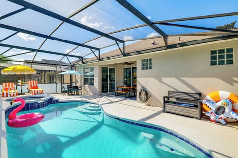 Kissimmee Vacation Rental | 4BR | 3BA | 1,834 Sq Ft | 1 Step to Enter
