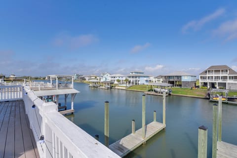 Port Bolivar Vacation Rental | 3BR | 2BA | 2,130 Sq Ft