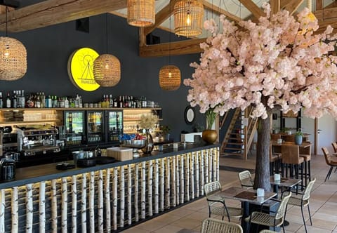 Chalet | Bar (on property)
