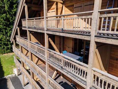 Apartment | Outdoor dining