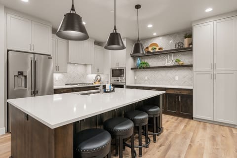 Lots of counter space for prepping food.