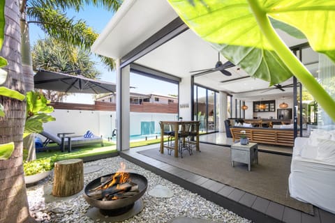 Apartment | Outdoor dining