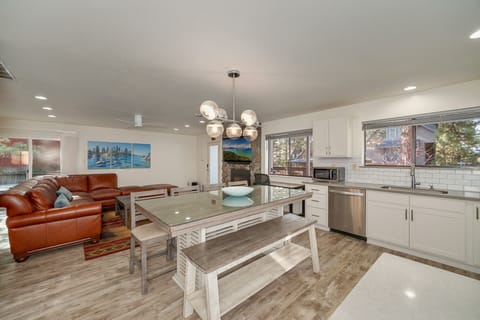 House, 3 Bedrooms | Interior