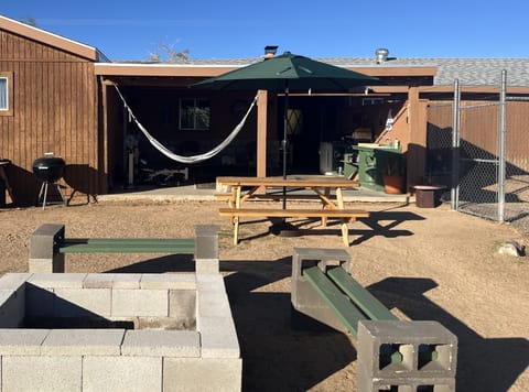 Back patio with fire pit.