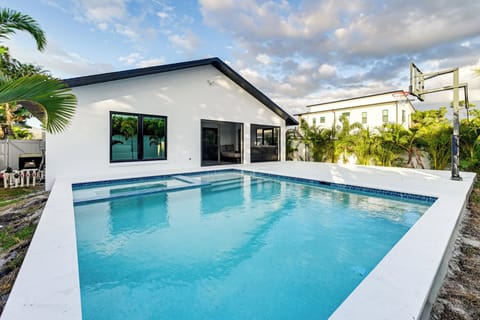 Naples Vacation Rental | 4BR | 3BA | 1,747 Sq Ft | 3 Steps to Enter