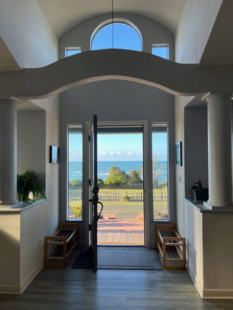 main entry view to ocean