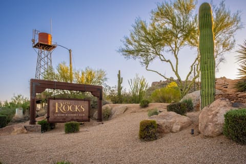 The Rocks Club Troon awaits you!