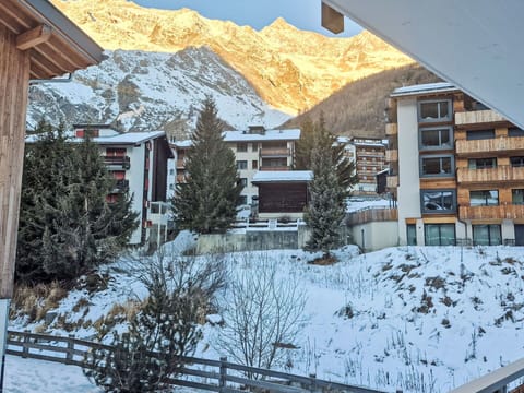 Snow, Winter, Mountain Range, Residential Area, Freezing, Apartment, Hill Station, Alps, Slope, Geological Phenomenon