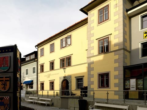 Wall, Window, Facade, Town, Street, Urban Design, Door, Sash Window, Cobblestone