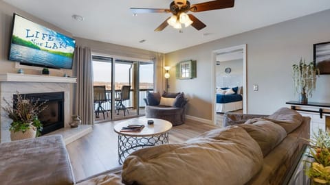 Amazing main channel view from the livingroom - Building 10 - Unit 1036
