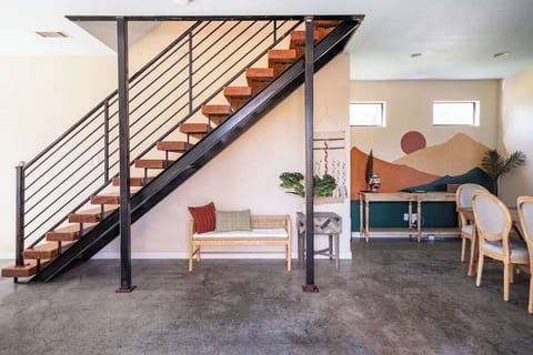Modern, clean and close to everything in ATX