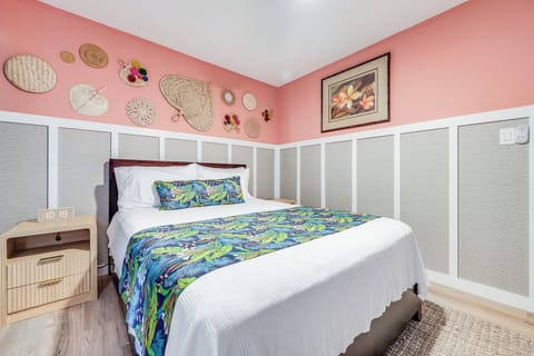 Spacious king bed to relax after adventures!