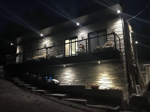 House, 3 Bedrooms, Smoking, Balcony | Exterior