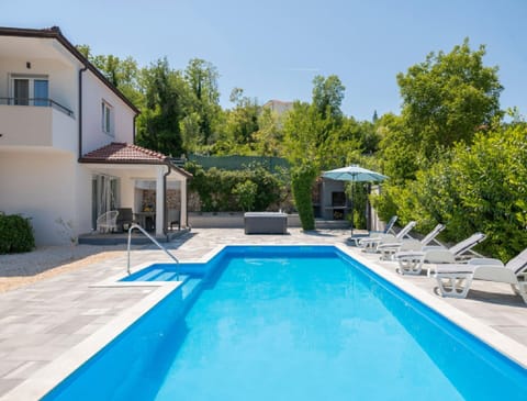 Villa | Pool | Indoor pool, outdoor pool