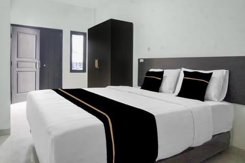 Deluxe Suite | Desk, free WiFi, bed sheets