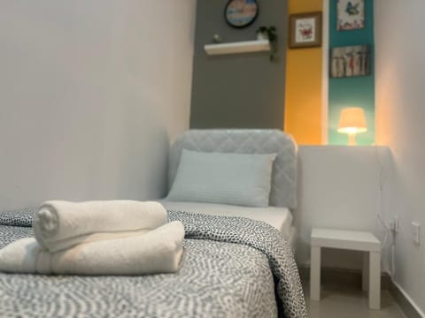 Economy Single Room | Desk, iron/ironing board, free WiFi