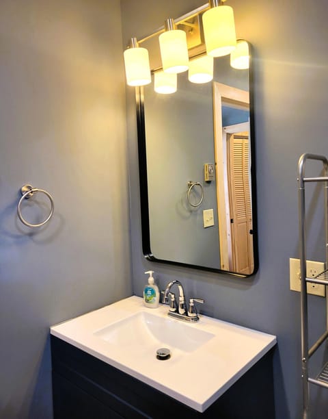 H6 - Two-Bedroom Apartment (663)