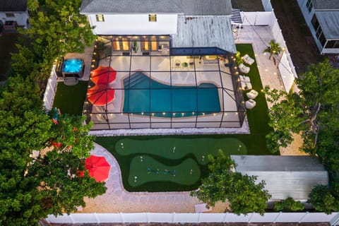 When the view hits different. This aerial shot shows just how special your stay will be—private, scenic, and made for unforgettable moments.