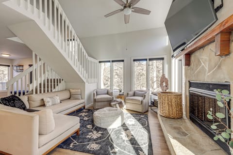 Avon Vacation Rental | 5BR | 3.5BA | 1,965 Sq Ft | Stairs Required