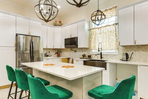 House (Multiple Bedrooms) | Interior