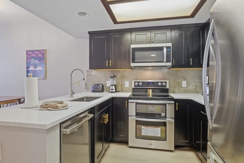 Indoors, Kitchen, Appliance, Microwave, Oven