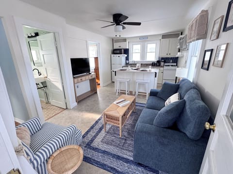 Living Room/Kitchen