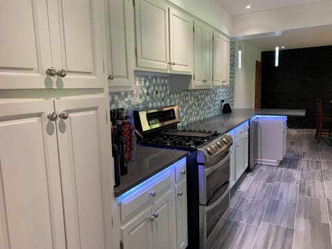 Gas Stove & Double Oven