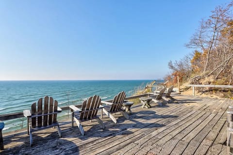 Shared Association Deck and Stairs to Lake Michigan, five minute walk from home.