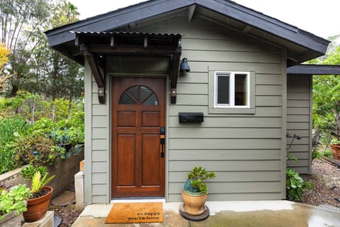 Fallbrook Vacation Rental | 1BR | 1BA | 350 Sq Ft | Step-Free Access