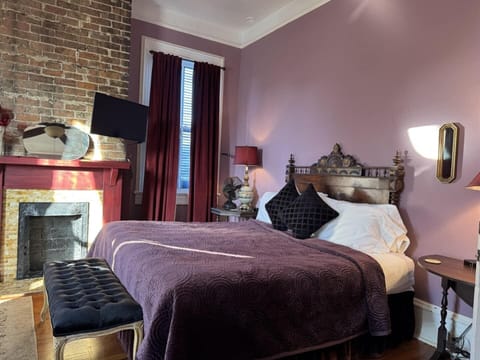 French Quarter Suite