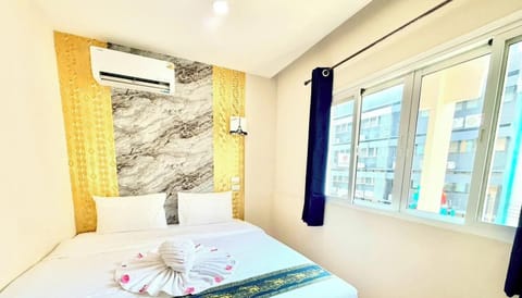 Deluxe Room | Free WiFi, bed sheets