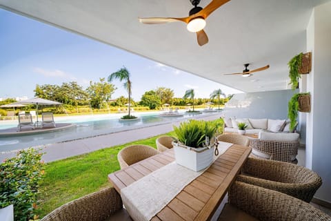 Aqua Family  Deluxe Pool Retreat  at Cana Bay (2931)
