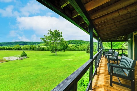South Kortright Vacation Rental | 3BR | 3BA | Steps Required | 2,000 Sq Ft