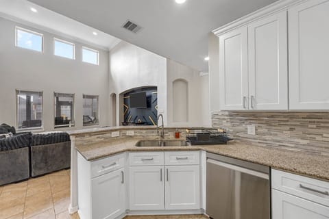 Plenty of space to prepare a delicious meal for your whole group.