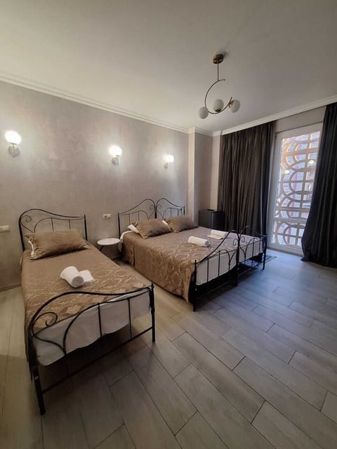Classic Triple Room | Free WiFi